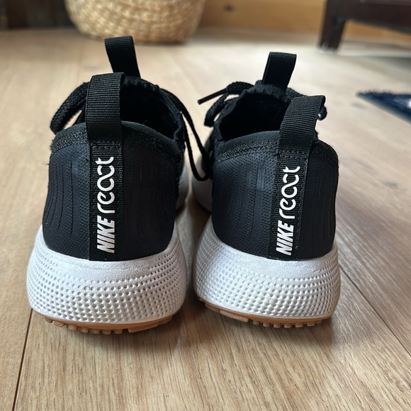 Nike React Running Shoes - Picture 5 of 6